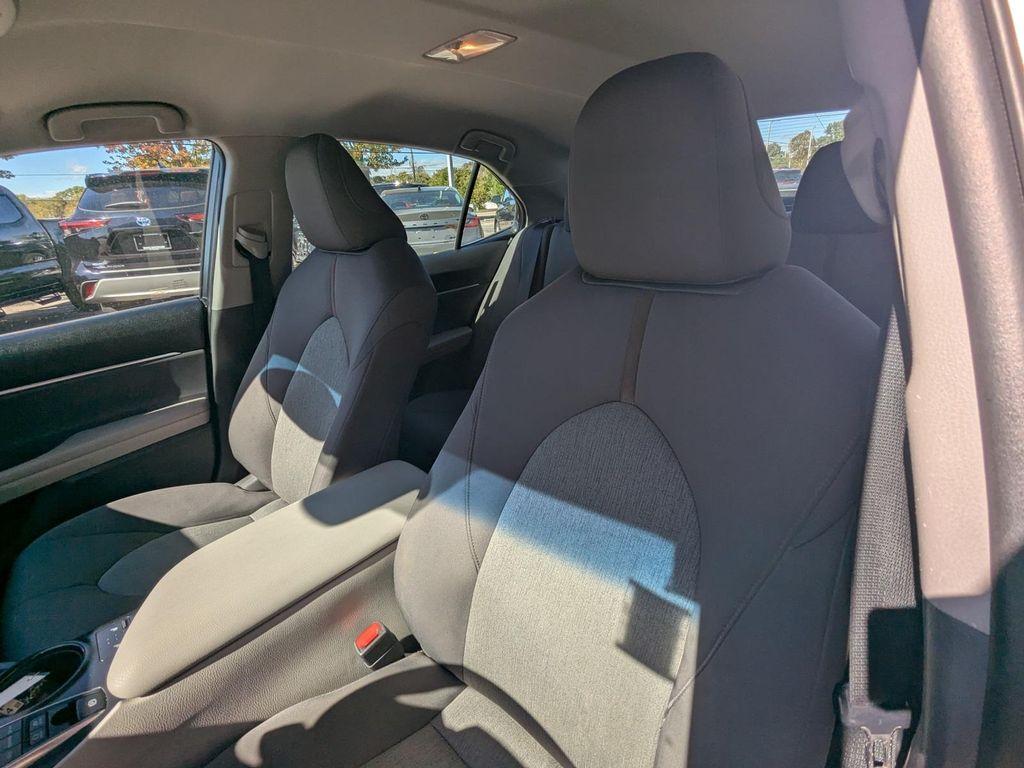 used 2018 Toyota Camry Hybrid car, priced at $15,999