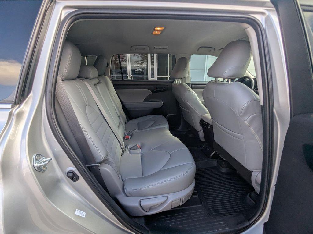 used 2023 Toyota Highlander car, priced at $33,421