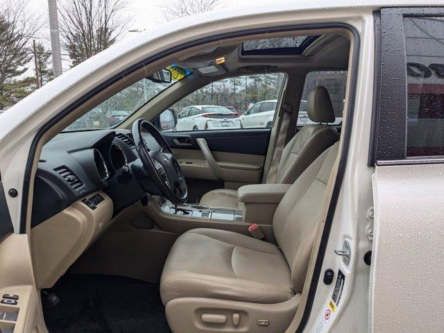 used 2013 Toyota Highlander car, priced at $13,999