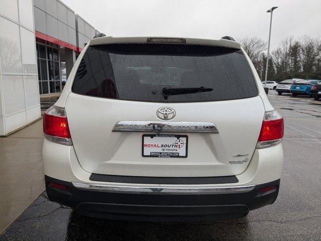 used 2013 Toyota Highlander car, priced at $13,999