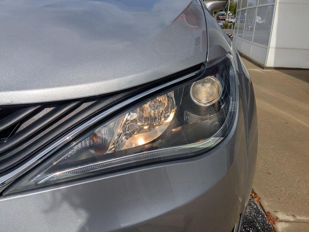 used 2018 Chrysler Pacifica Hybrid car, priced at $18,999
