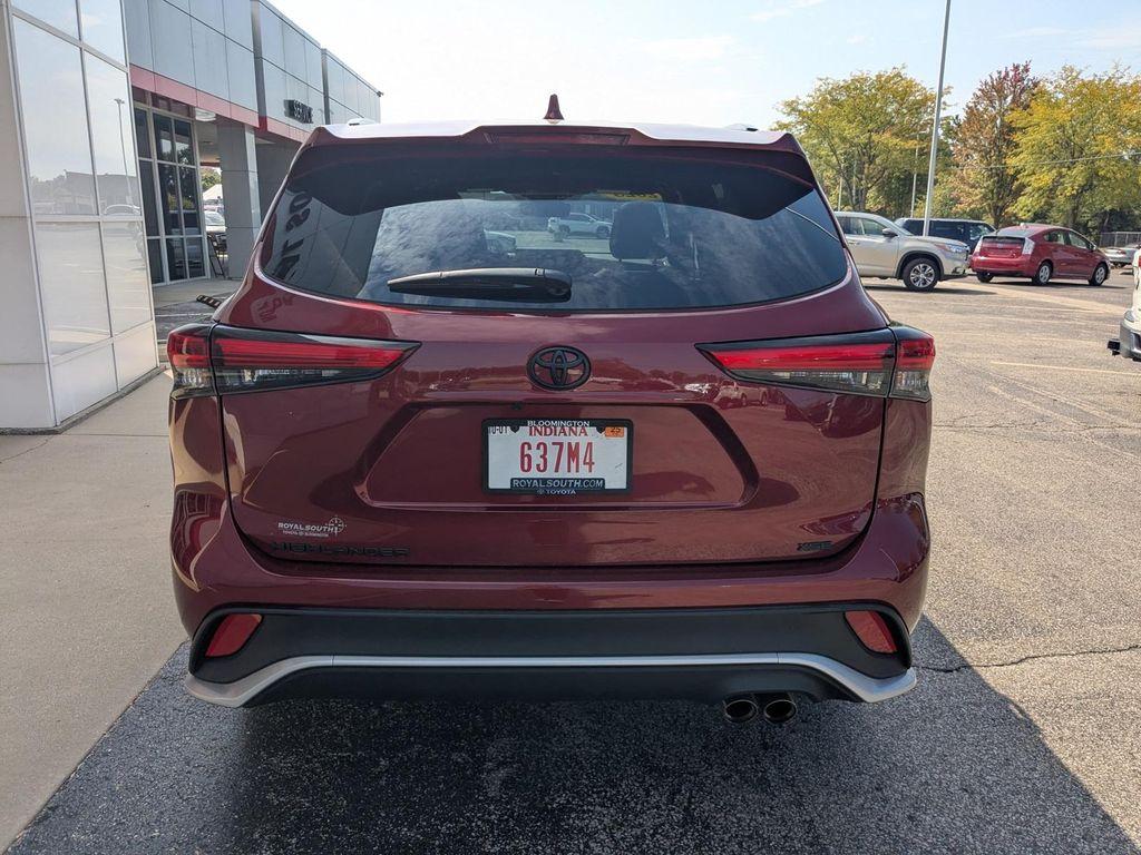 used 2023 Toyota Highlander car, priced at $40,999