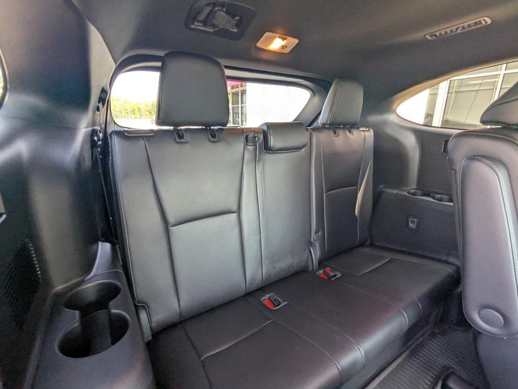 used 2023 Toyota Highlander car, priced at $40,999