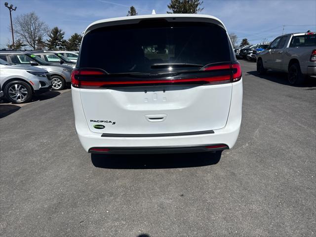 used 2022 Chrysler Pacifica car, priced at $27,956