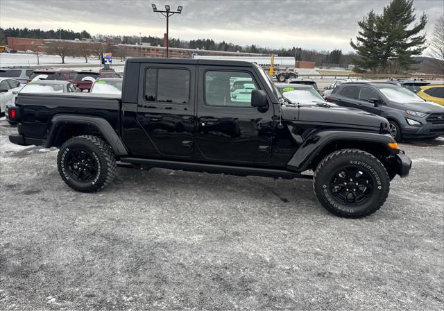 used 2022 Jeep Gladiator car, priced at $34,956