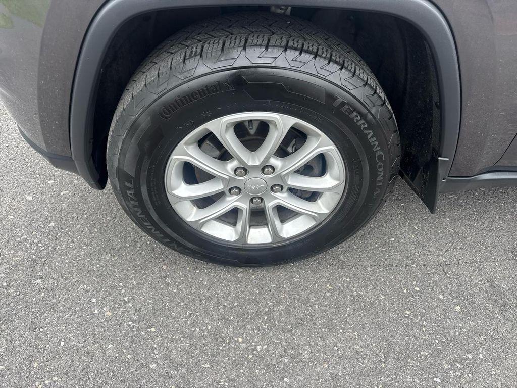 used 2021 Jeep Grand Cherokee car, priced at $23,957