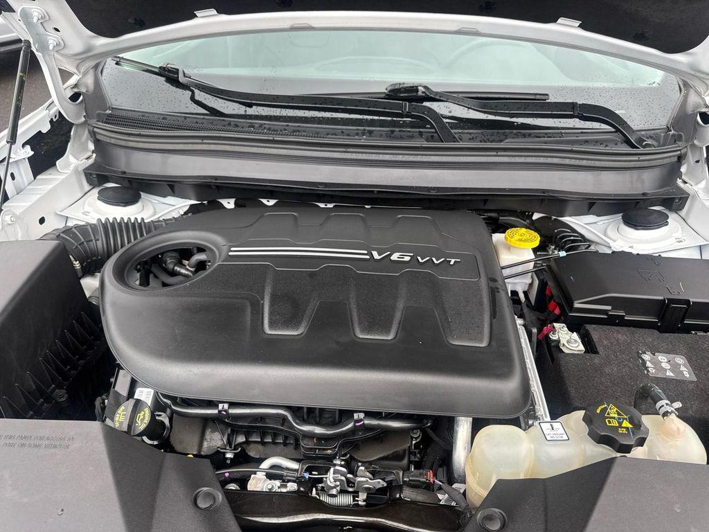 used 2022 Jeep Cherokee car, priced at $24,957