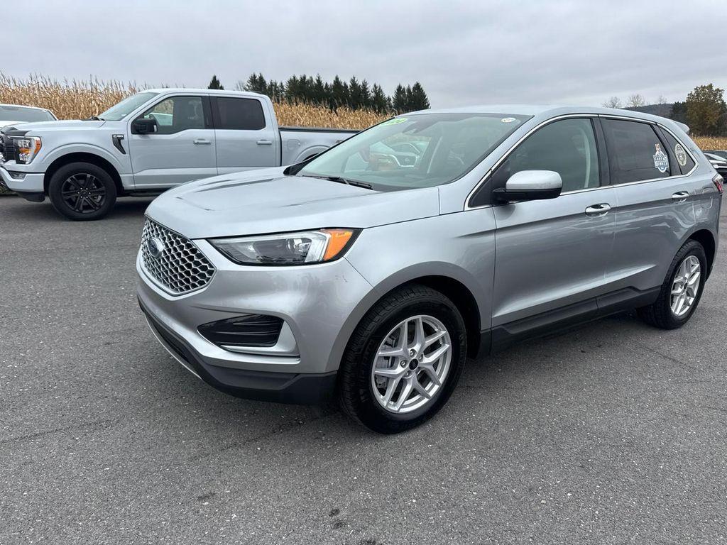 used 2024 Ford Edge car, priced at $26,957