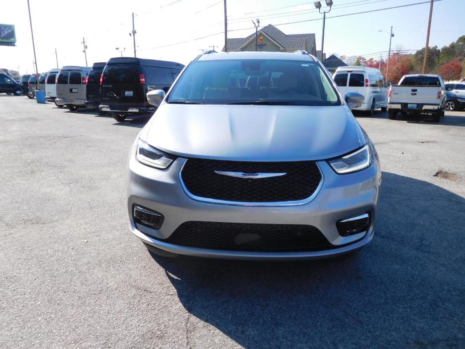 used 2021 Chrysler Pacifica car, priced at $55,900