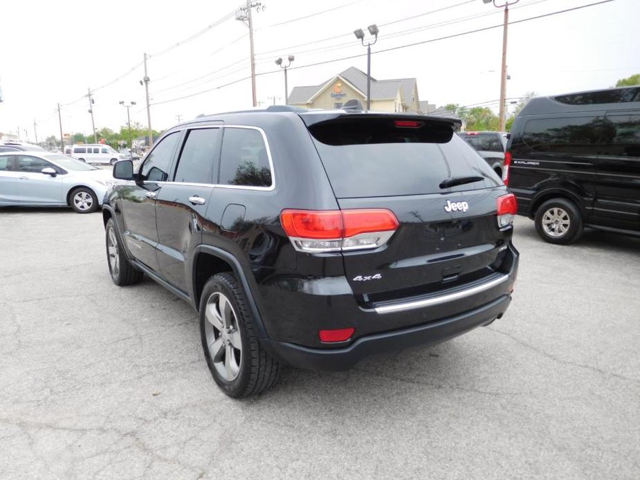 used 2015 Jeep Grand Cherokee car, priced at $17,900