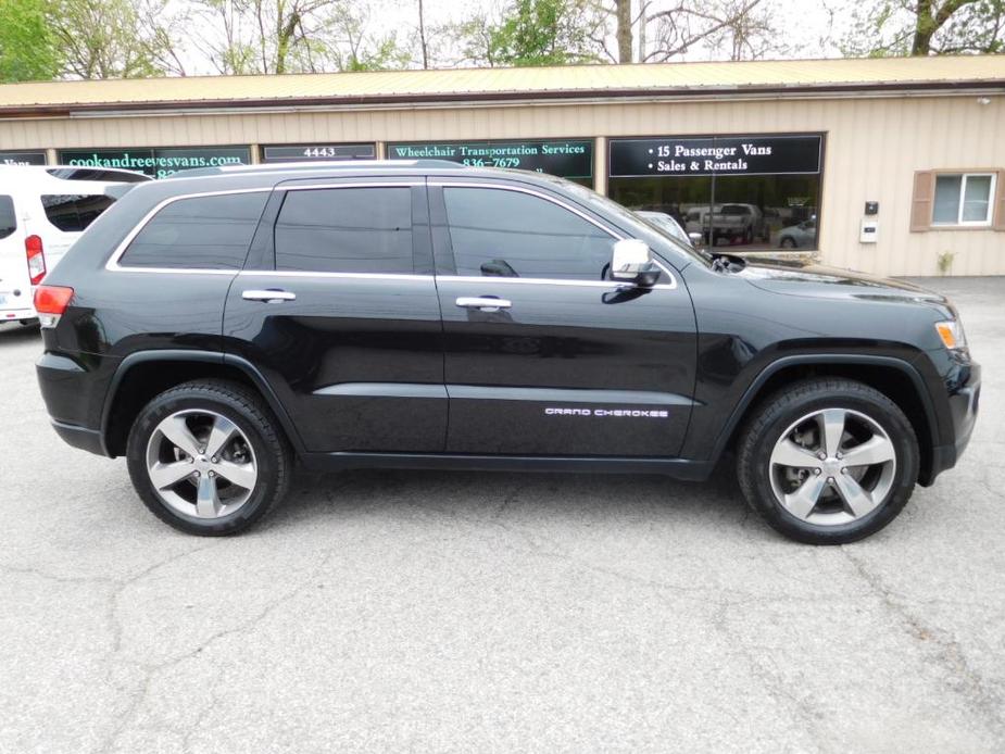 used 2015 Jeep Grand Cherokee car, priced at $17,900