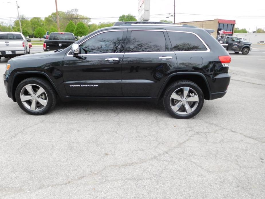 used 2015 Jeep Grand Cherokee car, priced at $17,900