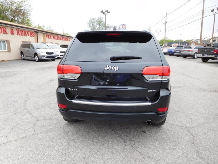 used 2015 Jeep Grand Cherokee car, priced at $17,900