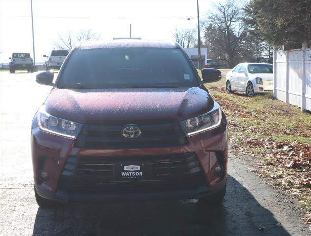 used 2019 Toyota Highlander car, priced at $27,490