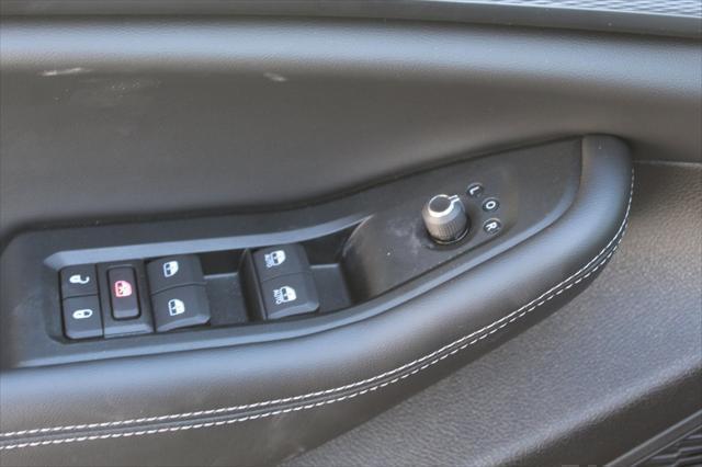 new 2025 Jeep Grand Cherokee L car, priced at $46,215