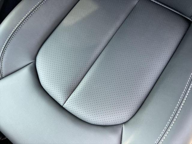 new 2025 Chrysler Pacifica car, priced at $45,686