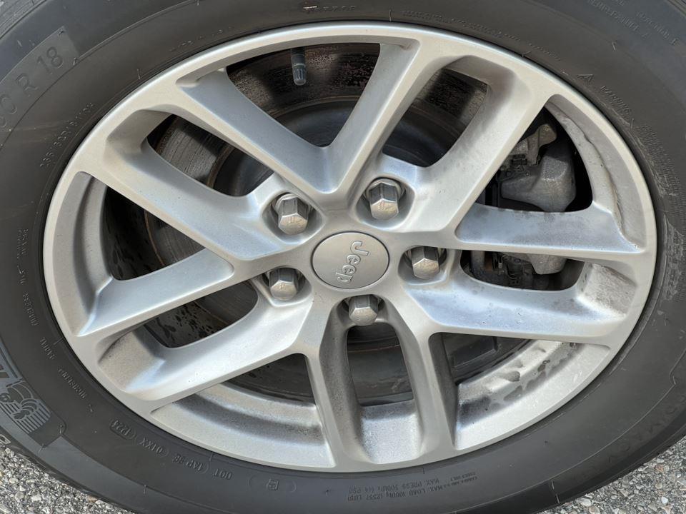 used 2024 Jeep Grand Cherokee L car, priced at $33,990