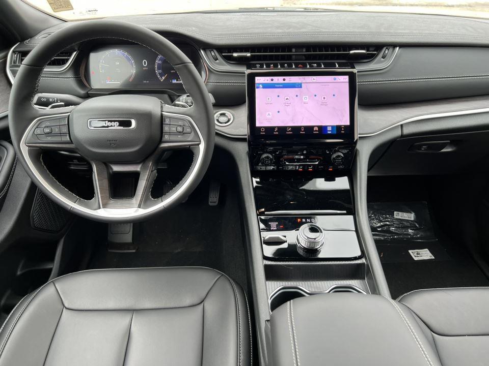 new 2025 Jeep Grand Cherokee car, priced at $47,340