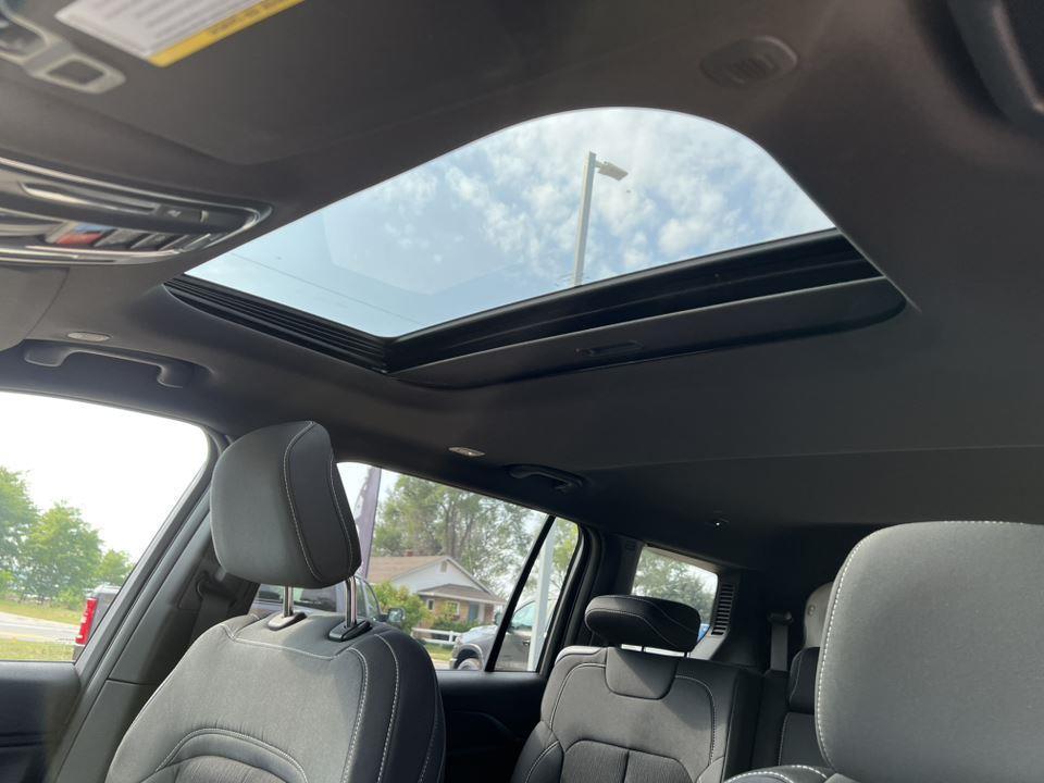 new 2025 Jeep Grand Cherokee L car, priced at $43,621