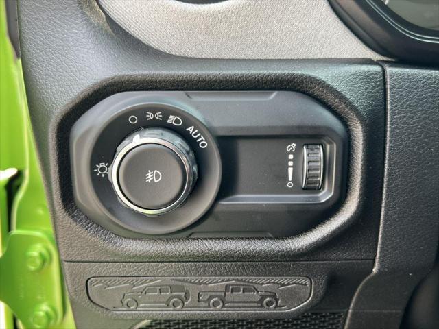 new 2025 Jeep Wrangler car, priced at $52,034
