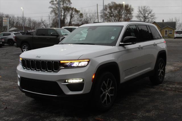 new 2025 Jeep Grand Cherokee car, priced at $50,799