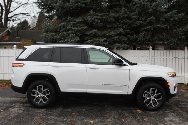 new 2025 Jeep Grand Cherokee car, priced at $50,799