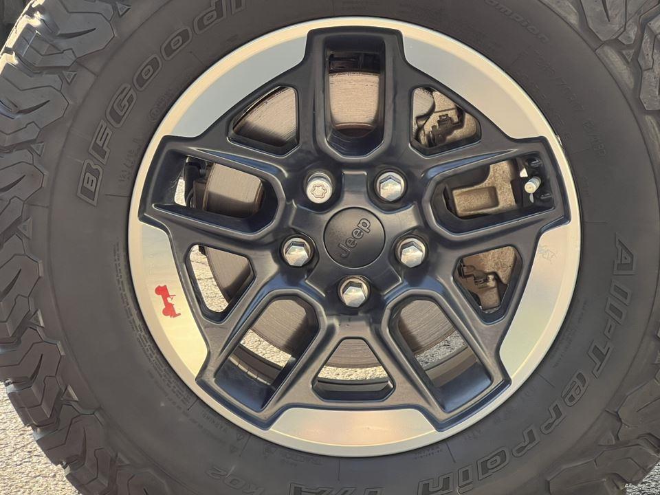 used 2019 Jeep Wrangler Unlimited car, priced at $31,290