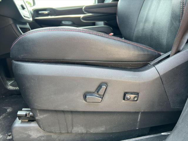 used 2019 Dodge Grand Caravan car, priced at $13,490