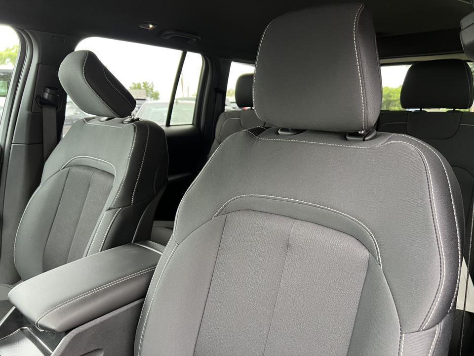new 2025 Jeep Grand Cherokee car, priced at $44,415