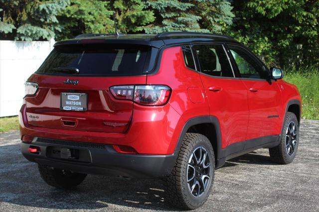 new 2024 Jeep Compass car, priced at $40,092