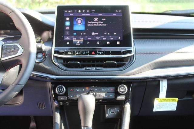 new 2024 Jeep Compass car, priced at $40,092