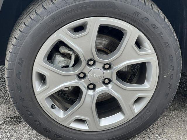 used 2022 Jeep Renegade car, priced at $22,590