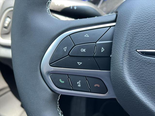 new 2025 Chrysler Pacifica car, priced at $44,592