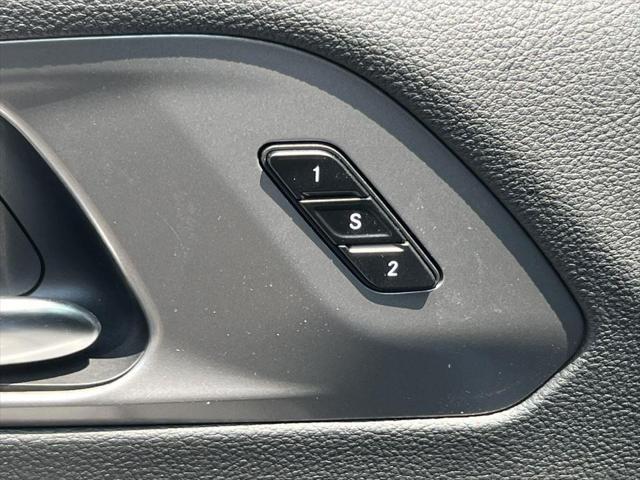 new 2025 Chrysler Pacifica car, priced at $44,592