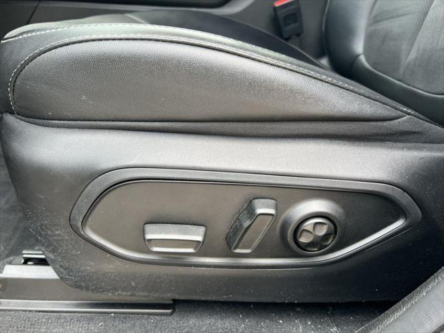 used 2024 Jeep Grand Cherokee L car, priced at $38,290