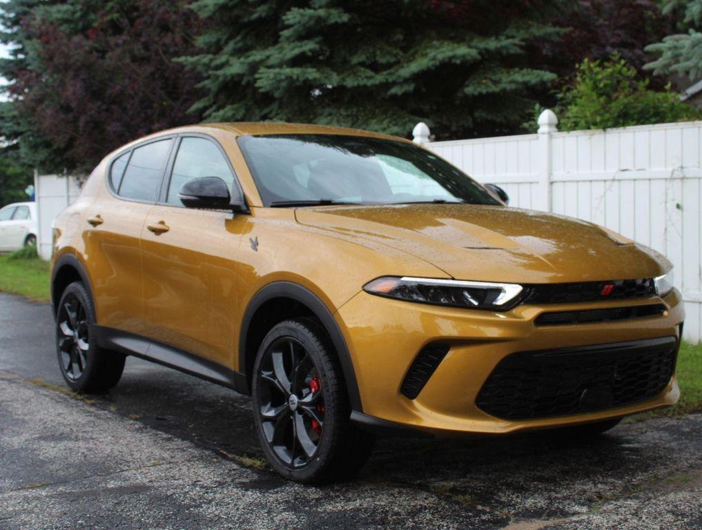 used 2024 Dodge Hornet car, priced at $33,054