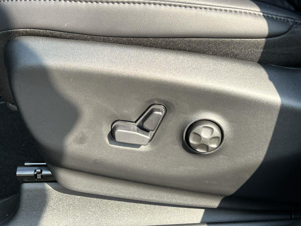 new 2026 Chrysler Pacifica car, priced at $44,875