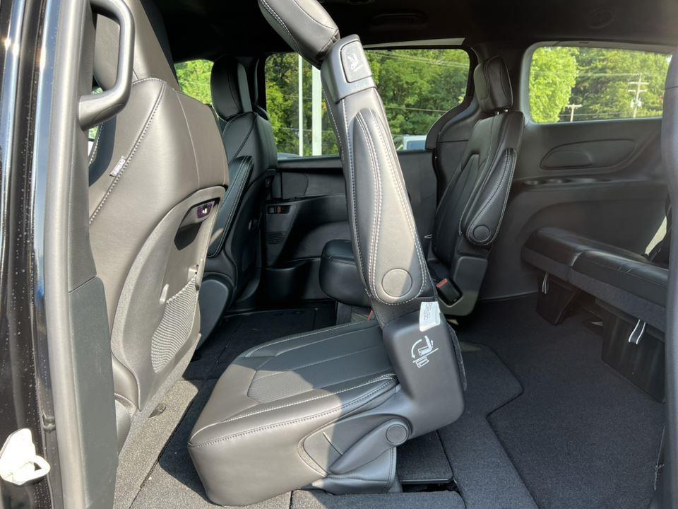 new 2026 Chrysler Pacifica car, priced at $44,875