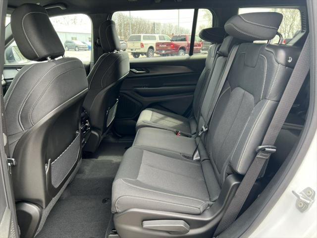 new 2025 Jeep Grand Cherokee L car, priced at $40,331