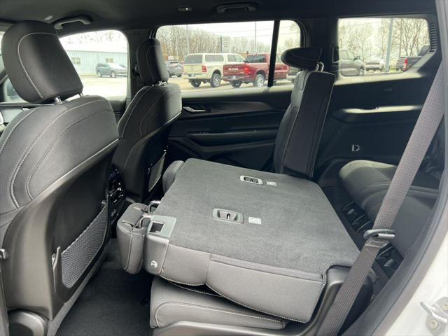 new 2025 Jeep Grand Cherokee L car, priced at $40,331