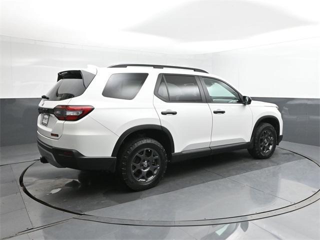 used 2024 Honda Pilot car, priced at $43,845