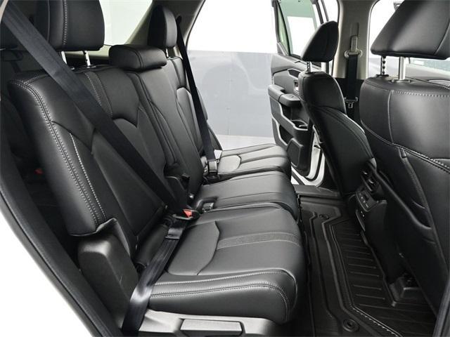 new 2025 Honda Pilot car, priced at $53,450