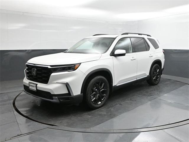 new 2025 Honda Pilot car, priced at $53,450