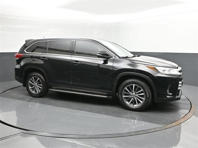 used 2019 Toyota Highlander car, priced at $22,695