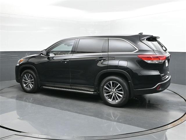 used 2019 Toyota Highlander car, priced at $22,695