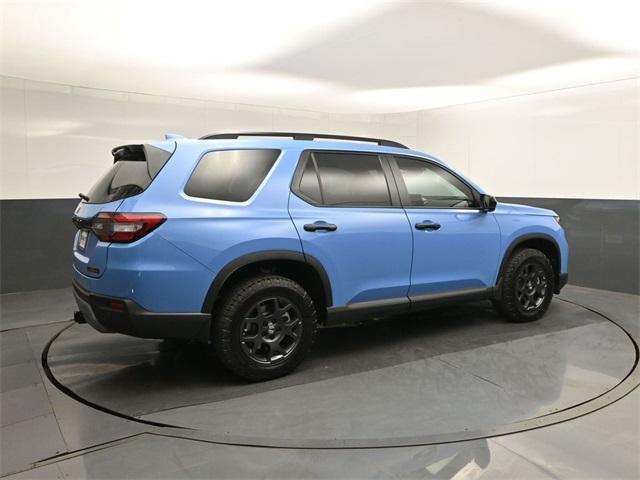 new 2025 Honda Pilot car, priced at $48,409