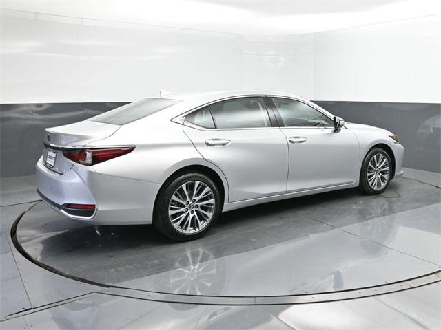 used 2021 Lexus ES 250 car, priced at $31,995