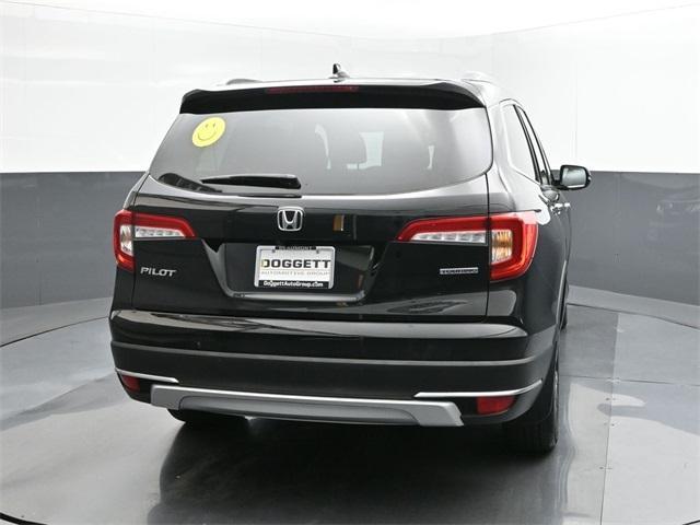 used 2022 Honda Pilot car, priced at $33,895