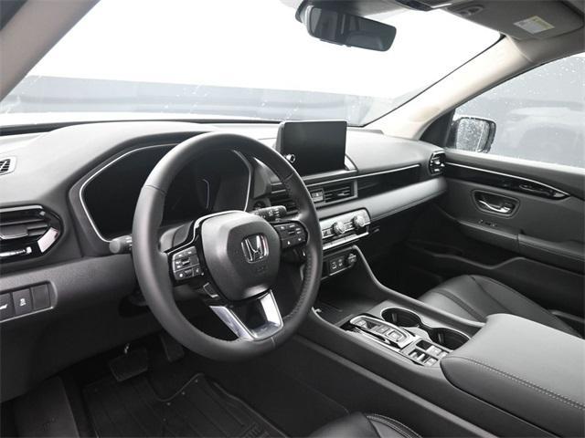 new 2025 Honda Pilot car, priced at $47,505