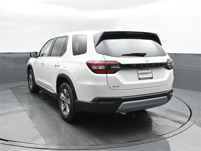 new 2025 Honda Pilot car, priced at $47,505